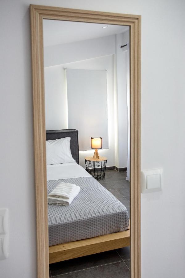 Joy C Deluxe Villa Nea Iraklitsa Buitenkant foto