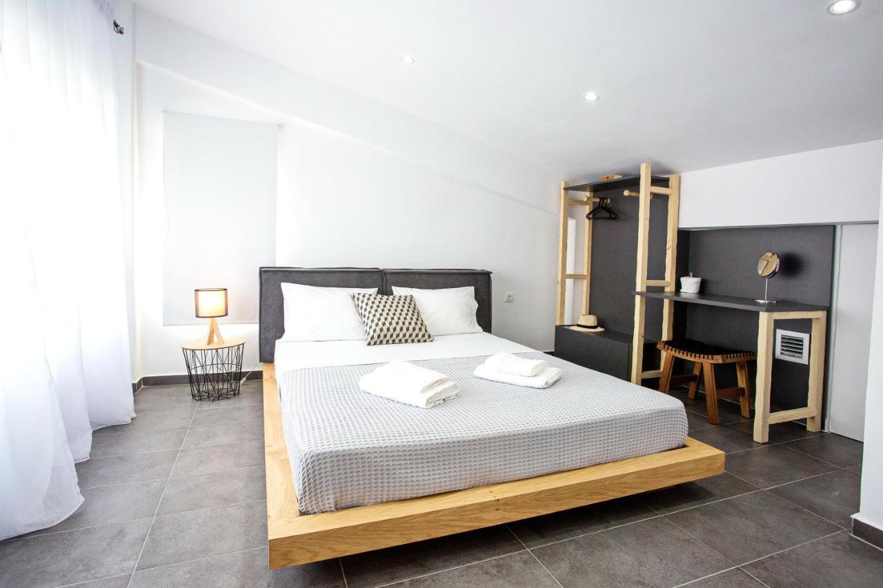 Joy C Deluxe Villa Nea Iraklitsa Buitenkant foto