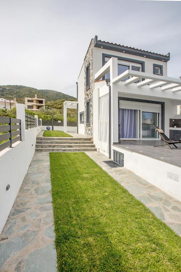 Joy C Deluxe Villa Nea Iraklitsa Buitenkant foto