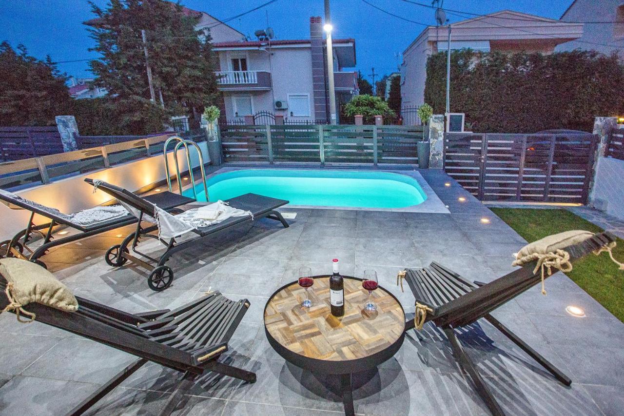 Joy C Deluxe Villa Nea Iraklitsa Buitenkant foto
