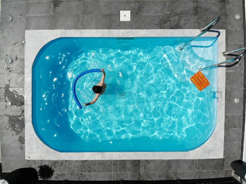 Joy C Deluxe Villa Nea Iraklitsa Buitenkant foto